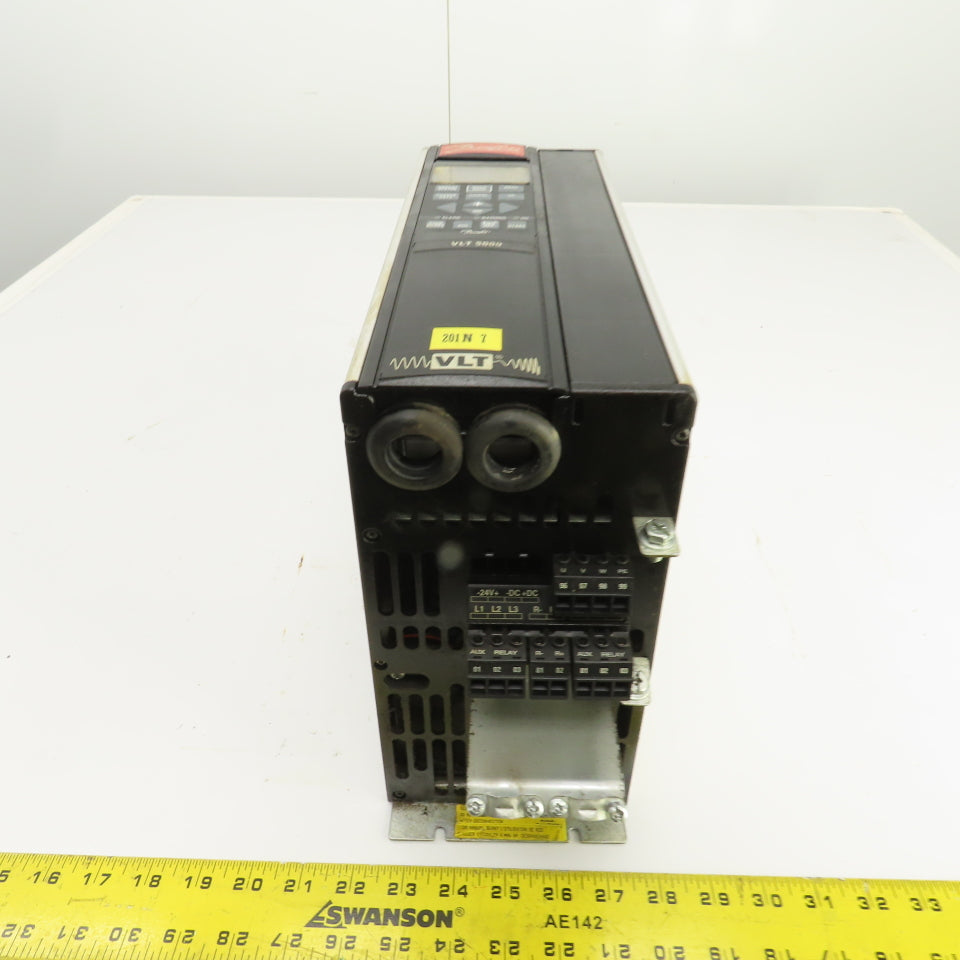 Danfoss VLT 5000 10/8.2A Frequency Converter 380-500V Input 0-1000HZ Out