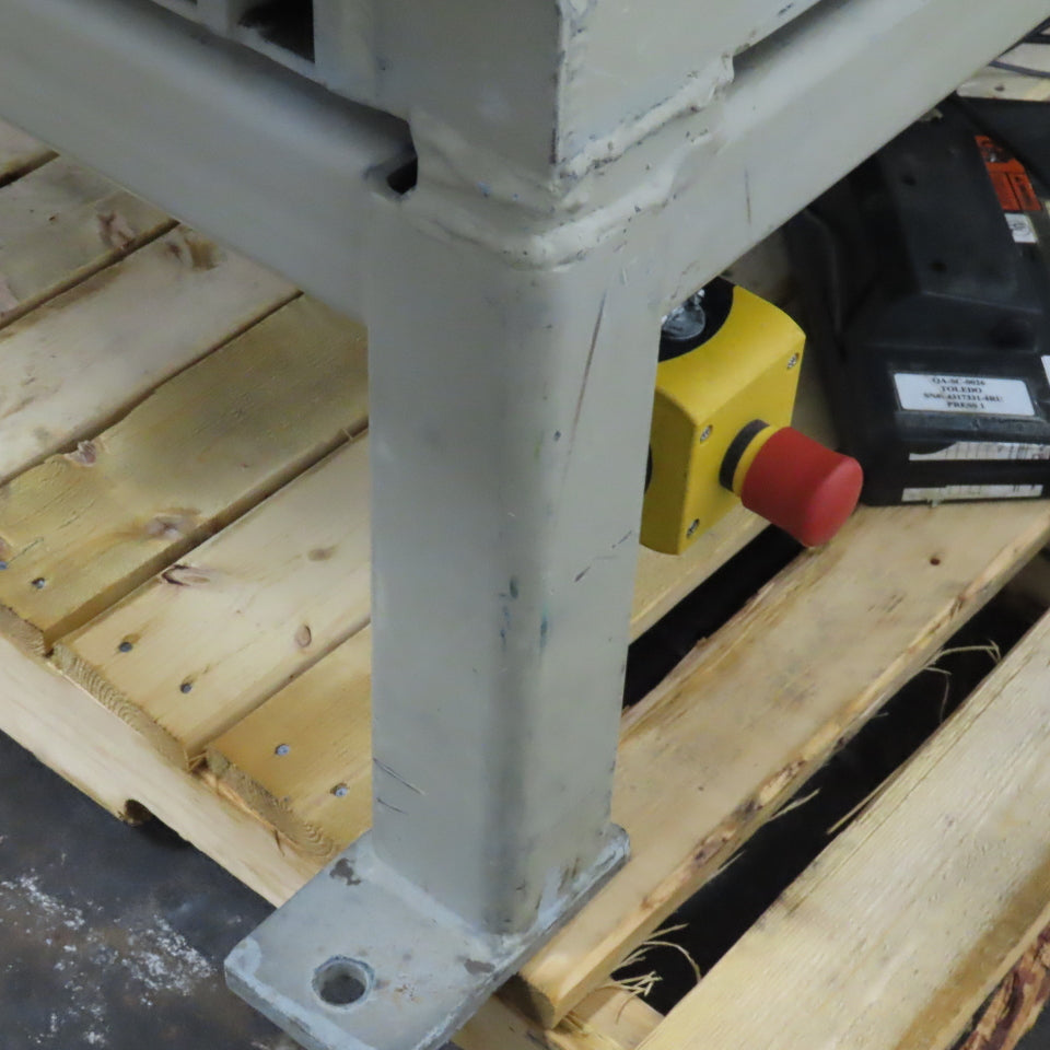 Southworth T2-90 2000Lbs. Ergonomic Unloader Tilt Table W/ Integrated Scale 230V