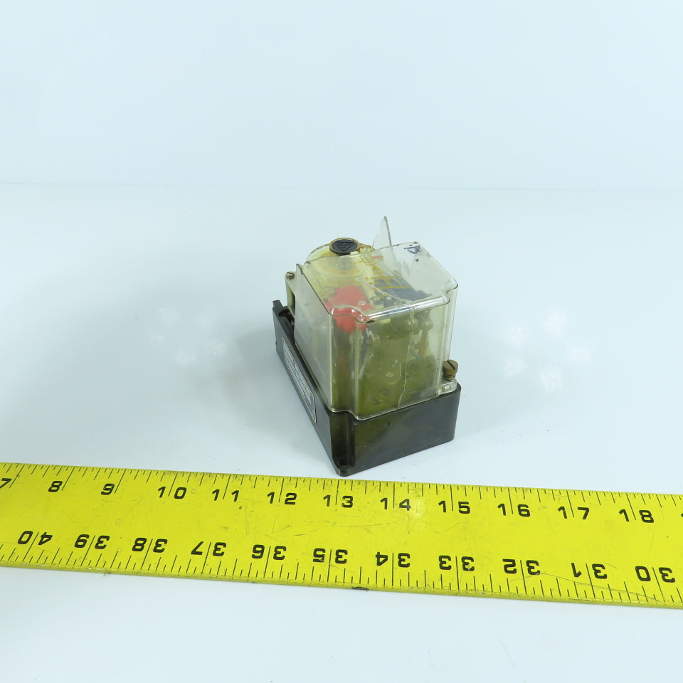 E. Dold & Sohne ZR 2u712T Time Delay Relay 220V 1-30 Sec (No Cover)