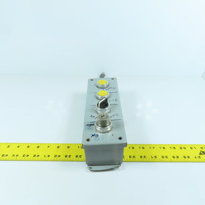 Allen Bradley 800T-H33 800T-H2 4-Button Operator Control Enclosure 600V
