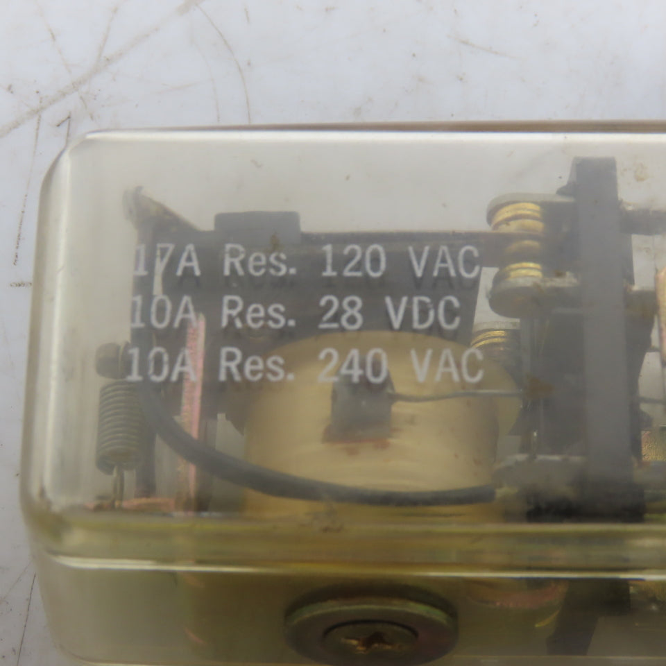 Relay Service Co. 99KE 28VDC 17A Res 120/240VAC 10A Res. Ice Cube Relay W/Base