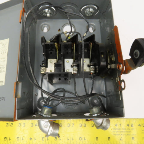 Square D DU321 30A 240V 3 Pole Non Fused Manual Disconnect Switch Type 1