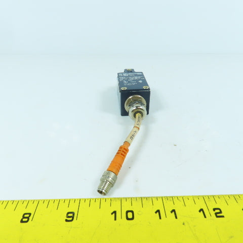 Schmersal TR 235-02z Roller Plunger Limit Switch 230V AC