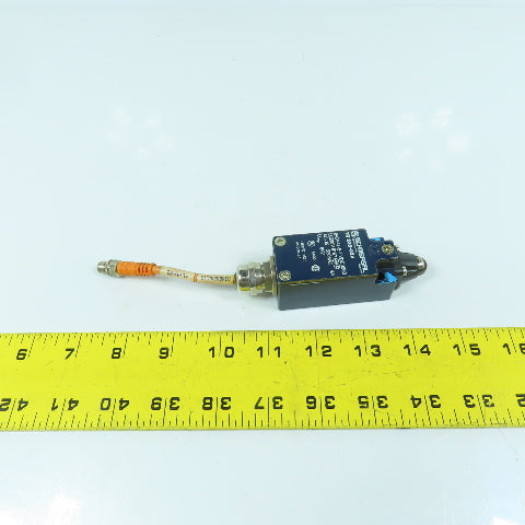 Schmersal TR 235-02z Roller Plunger Limit Switch 230V AC
