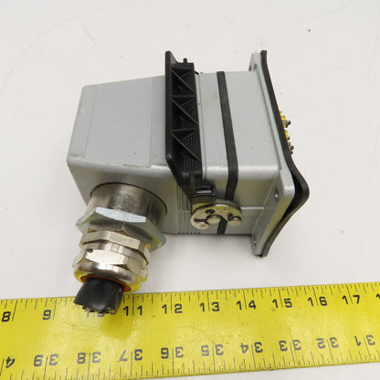 ILME VR-2 16A 400V 32 Position Male/Female Hood Connector Set