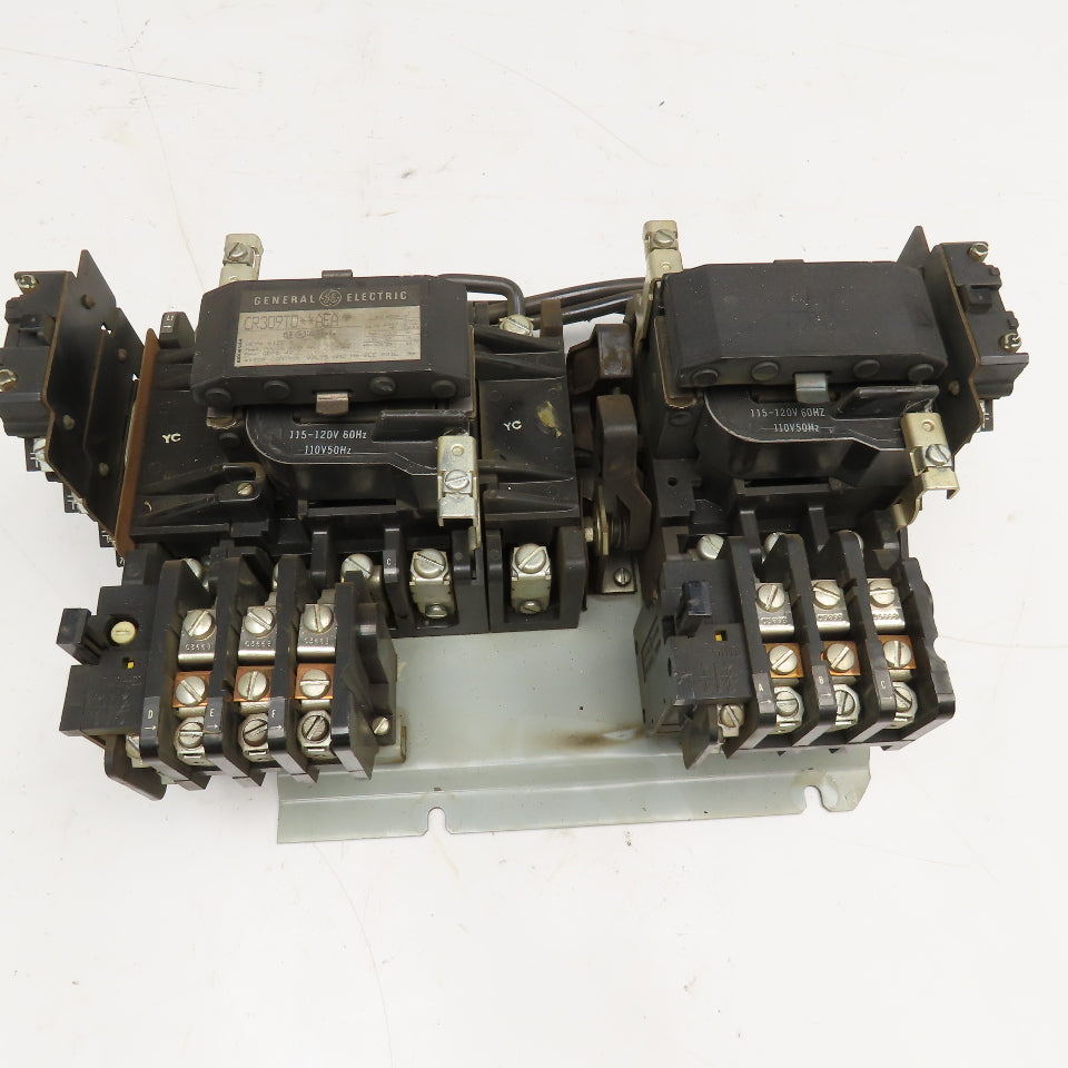 General Electric CR309T0**AEA Size 2 Reversing Contactor 600VAC 20Hp 120V Coil