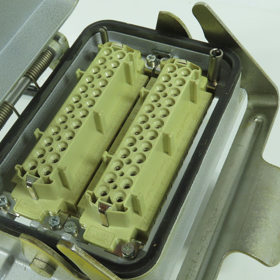 ILME VR2 Enclosure Panel Interface Connector 48 Pin Hole Female 16A 600V
