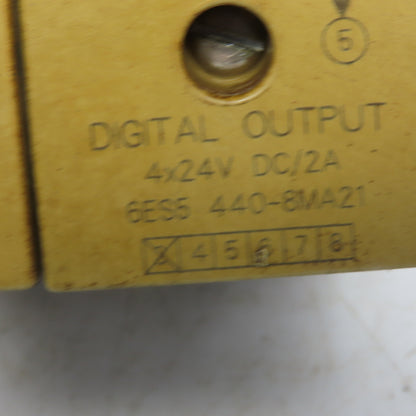 Siemens 6ES5 440-8MA21 (2) Digital Output Modules W/(1) 6ES5 700-8MA11 Base