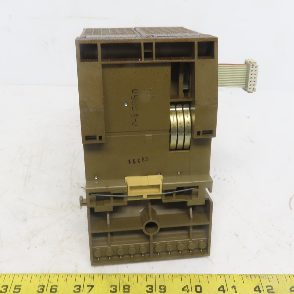 Siemens 6ES5 440-8MA21 (2) Digital Output Modules W/(1) 6ES5 700-8MA11 Base