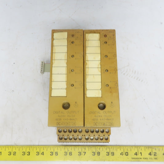 Siemens 6ES5 440-8MA21 (2) Digital Output Modules W/(1) 6ES5 700-8MA11 Base