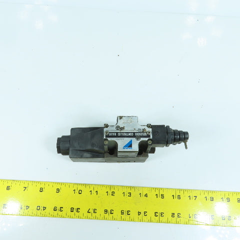 Daikin KSO-G02-2BA-10 4/3 Position Solenoid Hydraulic Directional Valve 100V