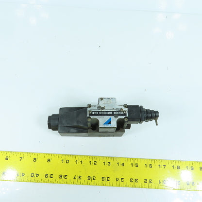 Daikin KSO-G02-2BA-10 4/3 Position Solenoid Hydraulic Directional Valve 100V