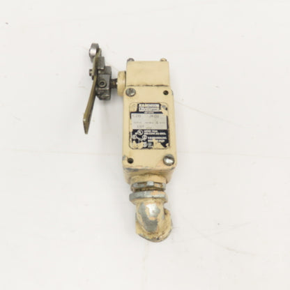 R.B Denison C2B JK01 Loxswitch 600V Can Roller Rocker Arm Limit Switch
