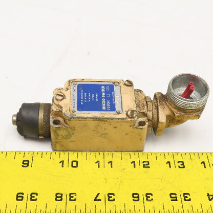 Micro Switch 2LS111 600V Plunger Precision Limit Switch