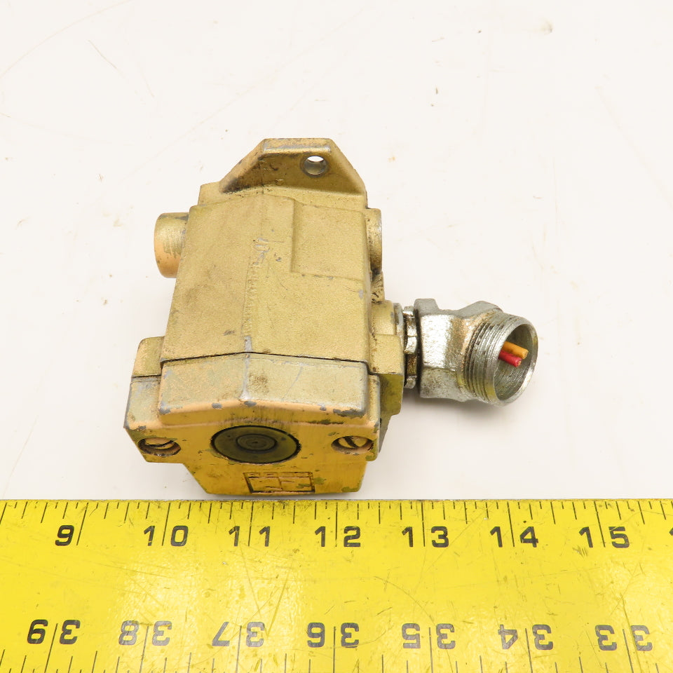 Ross W1614A2927 Pneumatic Directional Valve 120V Coil