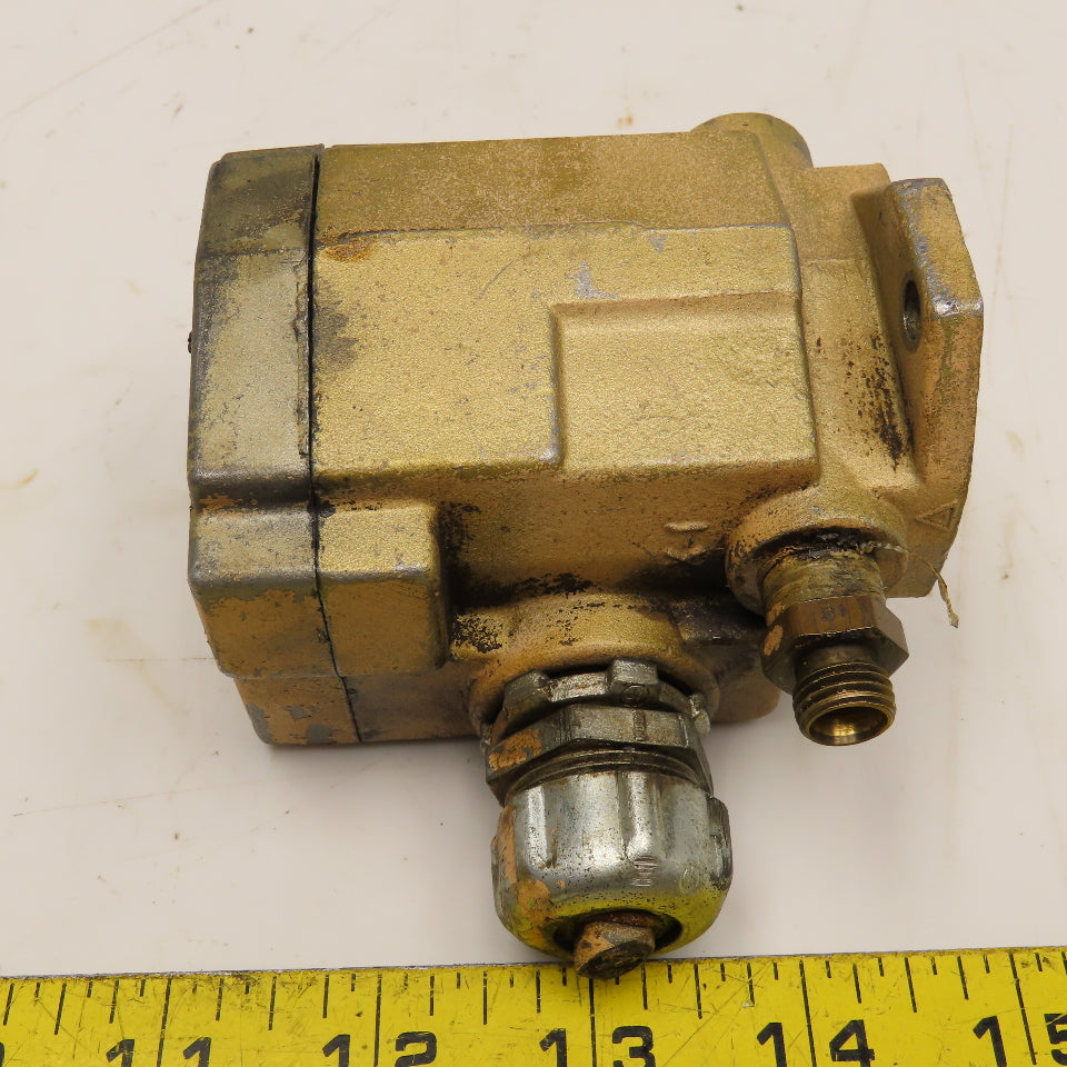 Ross W1613A2830 Pneumatic Directional Valve 120V Coil