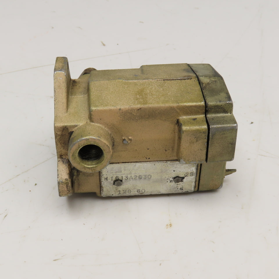 Ross W1613A2830 Pneumatic Directional Valve 120V Coil