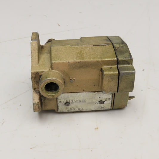 Ross W1613A2830 Pneumatic Directional Valve 120V Coil