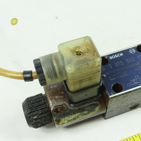 Bosch 0 810 092 115 081WV06P1N1045WS024/00E00 Hydraulic Directional Valve 250Bar