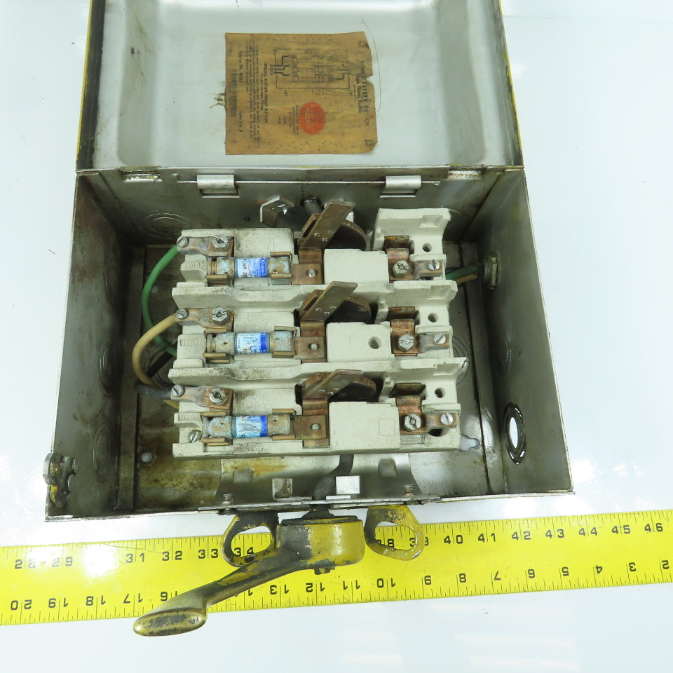 Cutler Hammer 46351 Vintage 30A Fusible Single Throw Disconnect Switch 230V 3HP