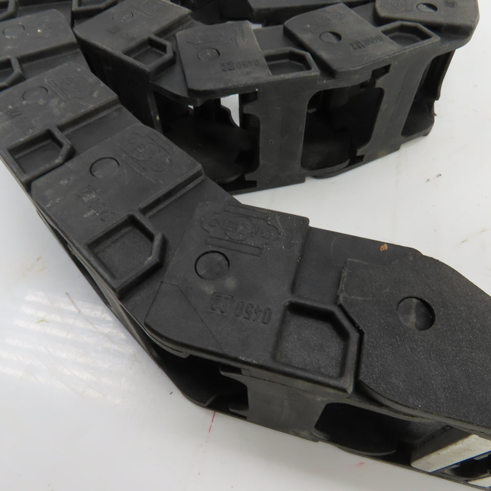 OKSO 0450.22 43" OAL Cable Carrier Energy Drag Chain 1.5" x 1" ID Lot Of 2