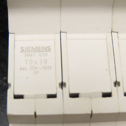 Siemens 3NW7 030 25A 500V 3 Pole Fuse Holder Lot Of 3