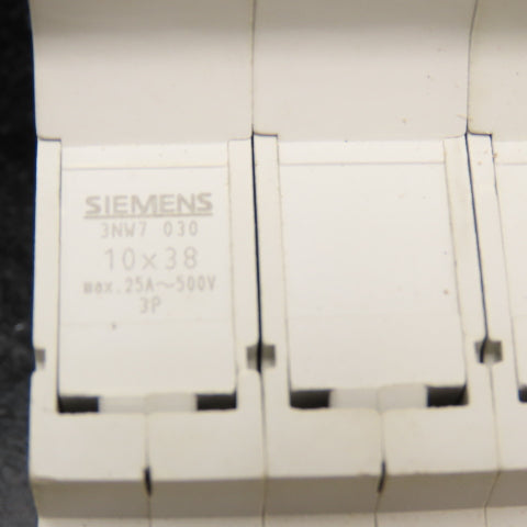 Siemens 3NW7 030 25A 500V 3 Pole Fuse Holder Lot Of 3