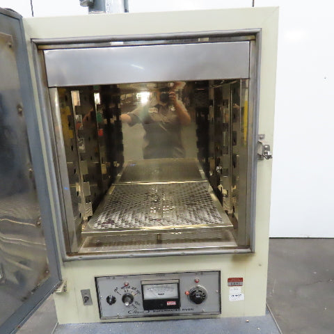 Hotpack Supermatec 300°F Bench Top Convection Oven 20" x 22" x 19" Tall Inside