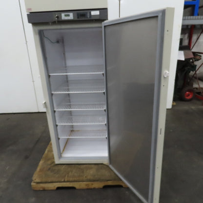 Thermo Fisher UGL2320A19 -20°C Upright Laboratory Temperature Freezer 115V