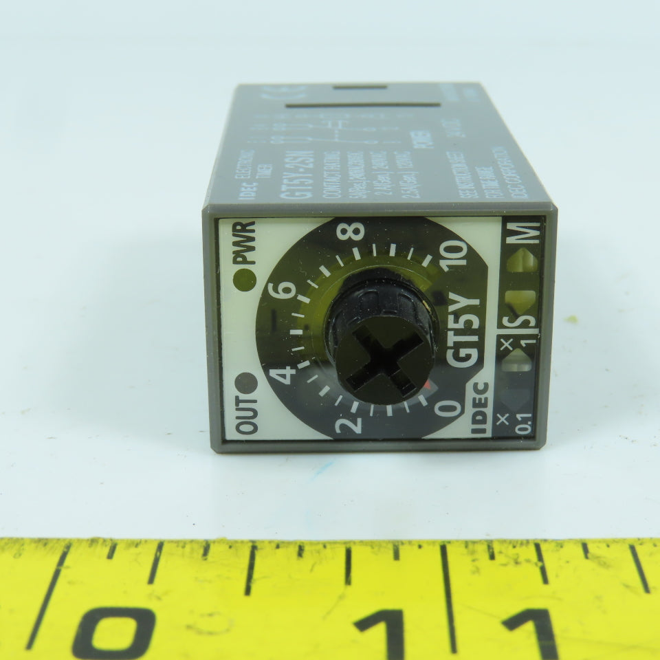 Idec GT5Y-2SN Electronic Timer Relay 24V DC Lot Of 2