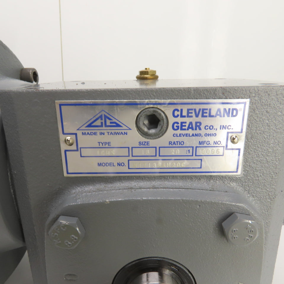 Cleveland ICHS 20:1 Ratio Right Hand Gear Reducer 86RPM 1/2HP 3PH Reliance Motor