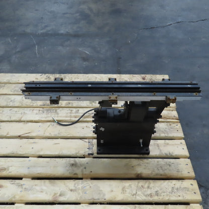 Pierce 110V 1PH Vibratory Inline Small Parts Feeder Base 25" L x 15" H (Weak)