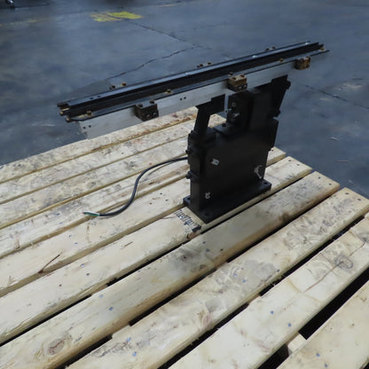 Pierce 110V 1PH Vibratory Inline Small Parts Feeder Base 25" L x 15" H (Weak)
