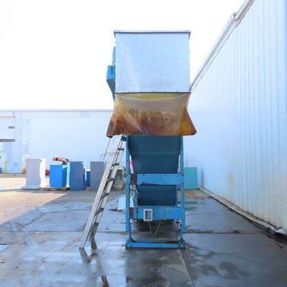 Milnor CONW304H 36" x 200" OAL Cleated Incline Batch Conveyor 480V 98" Disch.