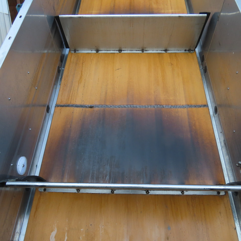 Milnor CONW304H 36" x 200" OAL Cleated Incline Batch Conveyor 480V 98" Disch.