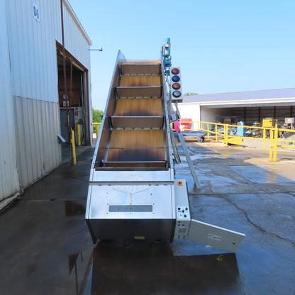 Milnor CONW304H 36" x 200" OAL Cleated Incline Batch Conveyor 480V 98" Disch.