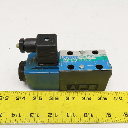Vickers DG4V-3-2A-MU-B6-60 4 Way Hydraulic Directional Valve 110V Coil