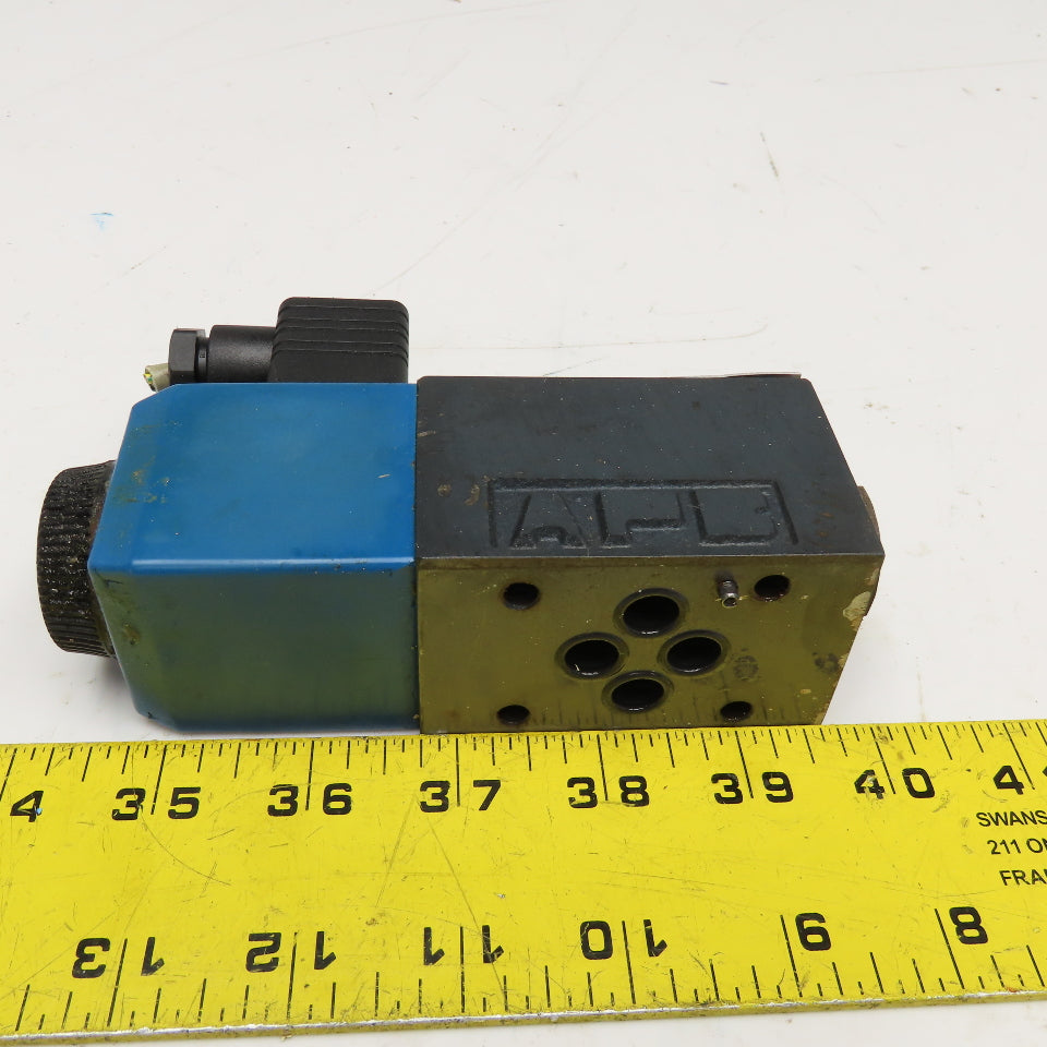 Vickers DG4V-3-2A-MU-B6-60 4 Way Hydraulic Directional Valve 110V Coil