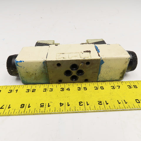 Vickers DG4V-3S-6C-M-U-B5-60 3/4 Way Hydraulic Directional Valve 110V Coil