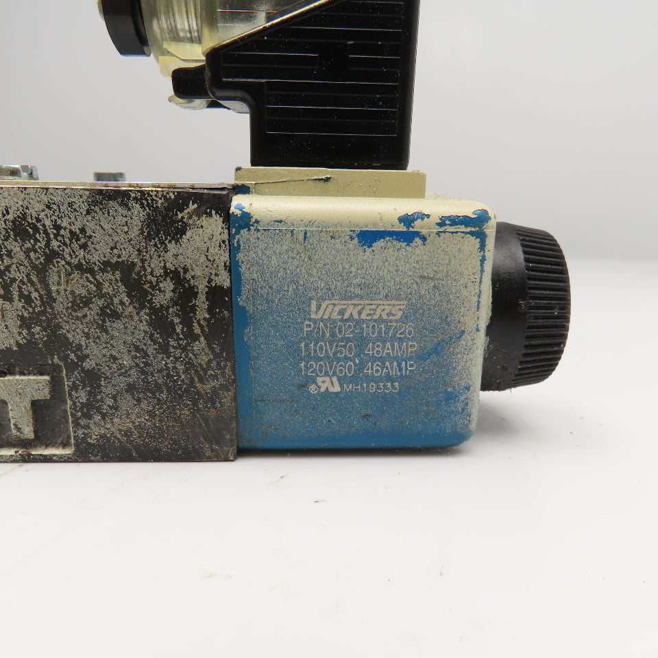 Vickers DG4V-3S-6C-M-U-B5-60 3/4 Way Hydraulic Directional Valve 110V Coil