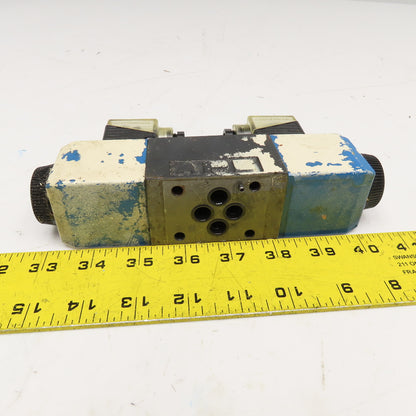 Vickers DG4V-3-3C-M-U-B6-60 3/4 Way Hydraulic Directional Valve 110V Coil