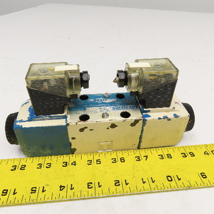 Vickers DG4V-3-3C-M-U-B6-60 3/4 Way Hydraulic Directional Valve 110V Coil