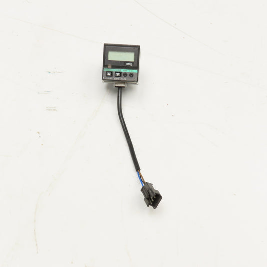 Sunx DPX-200 24VDC 1/8" NPT Pressure Sensor