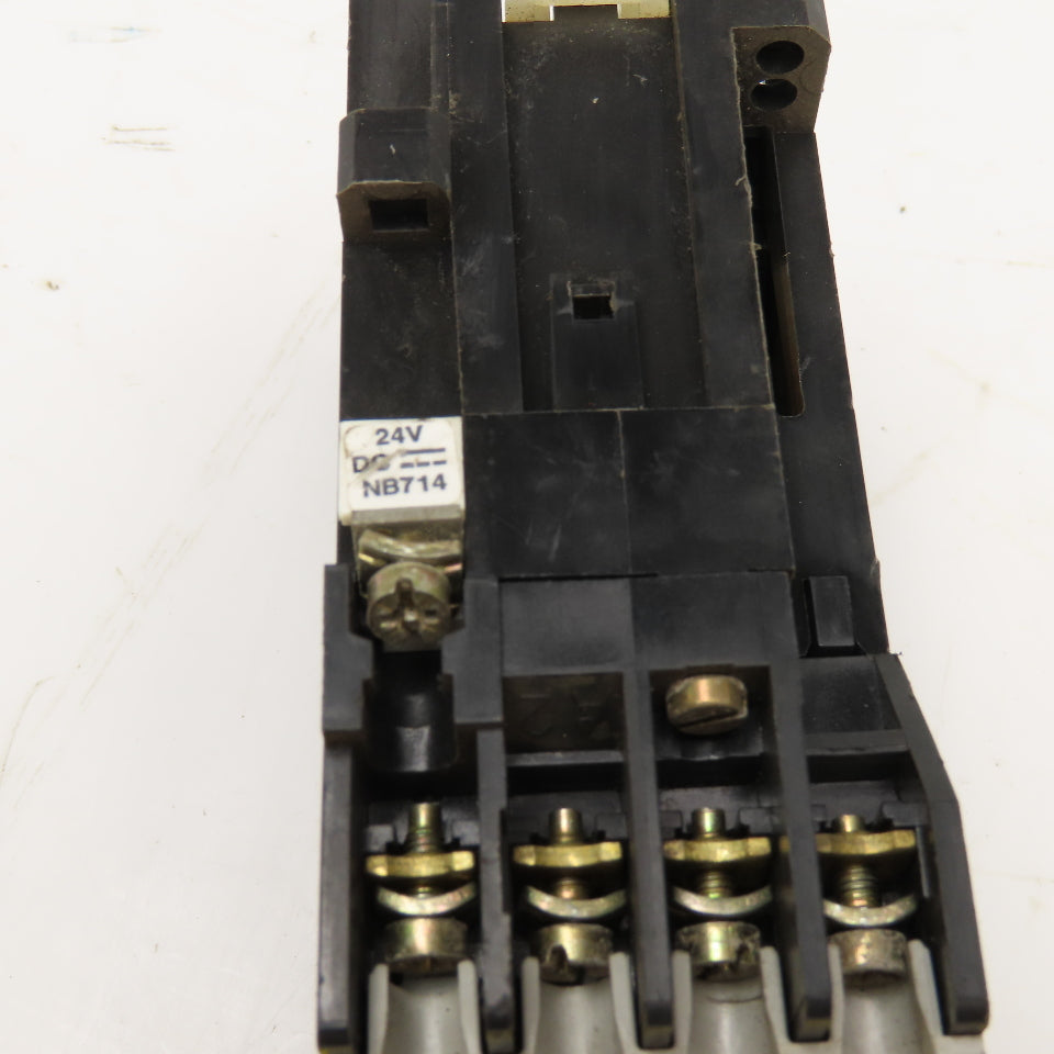 Allen Bradley 100-A12NZ*3 600V 10Hp 12A Contactor Relay 24VDC Coil