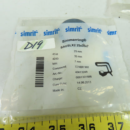 Simrit BAUSLX2 Oil Seal 25x35x7 Lot Of 3