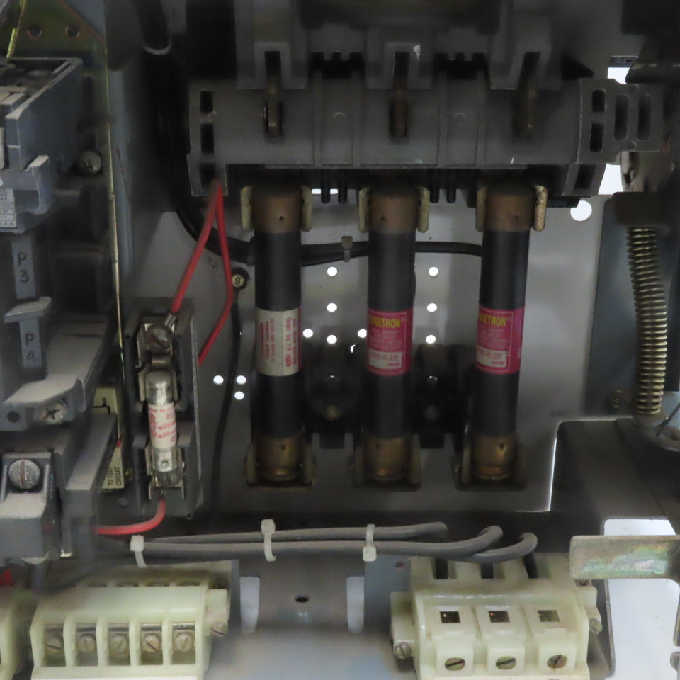 Allen Bradley YUW934216/1AG Size 1 Mcc Motor Starter Bucket 10Hp 480V 3ph 3 Pole