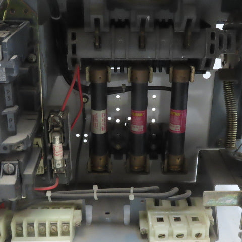 Allen Bradley YUW934216/1AG Size 1 Mcc Motor Starter Bucket 10Hp 480V 3ph 3 Pole