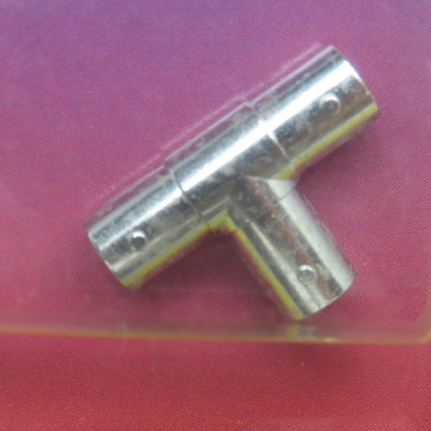 AIM Electronics 27-8141P BNC T 3 Way RF Connector Lot Of 5