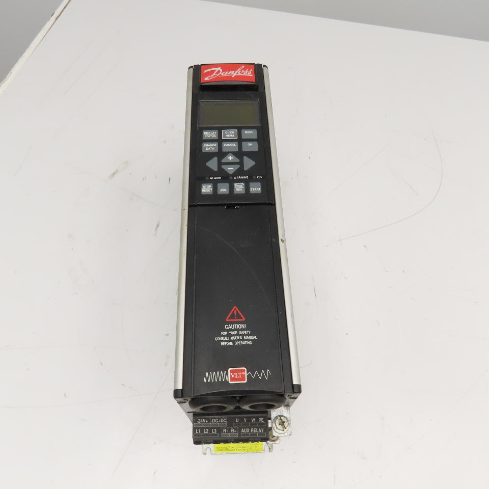 Danfoss VLT5004PT5B20STR3DLF00A00C0 380-500V 2.2kW 0.1-1000Hz AC Drive