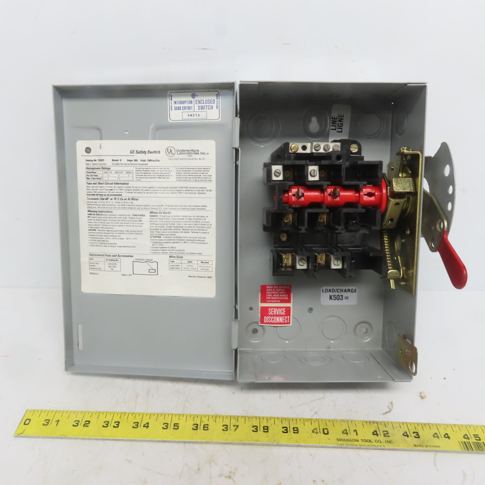 General Electric TG3221 Model 8 30A 240V 2P 1PH Fusible Safety Disconnect Switch